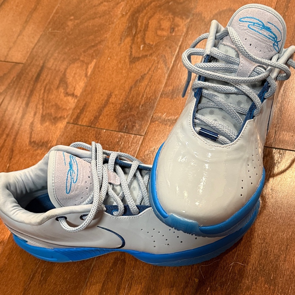 Nike Blue and Gray Men's Shoes - Picture 4 of 7